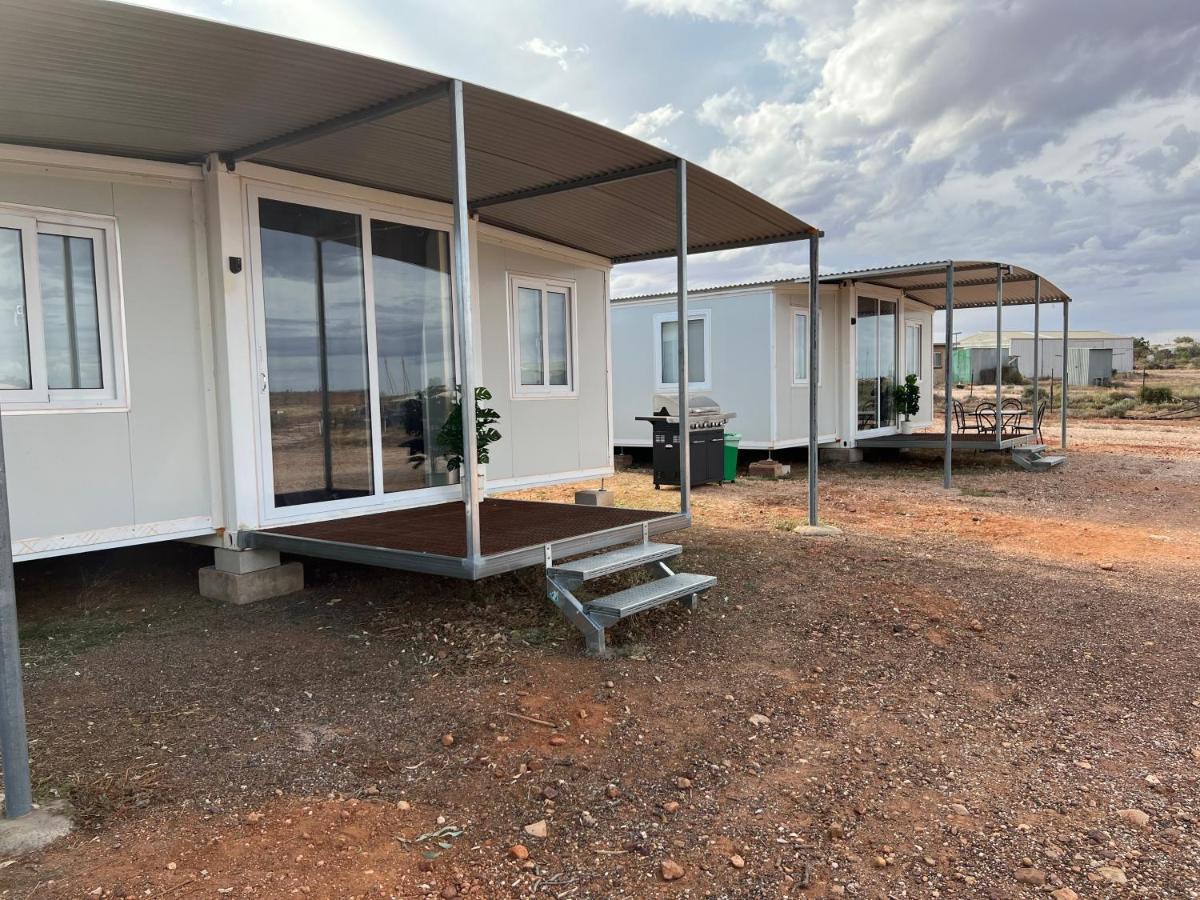 White Cliffs Self Contained Cabin Accommodation Esterno foto
