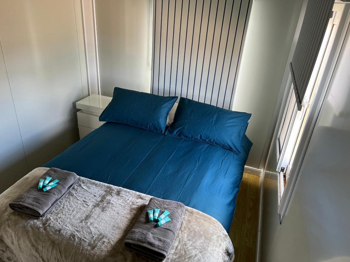 White Cliffs Self Contained Cabin Accommodation Esterno foto